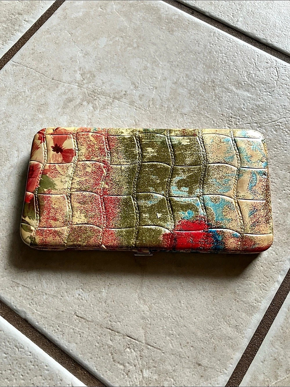 Max Azria x Miley Cyrus New York Multicolor Framed Hard Wallet